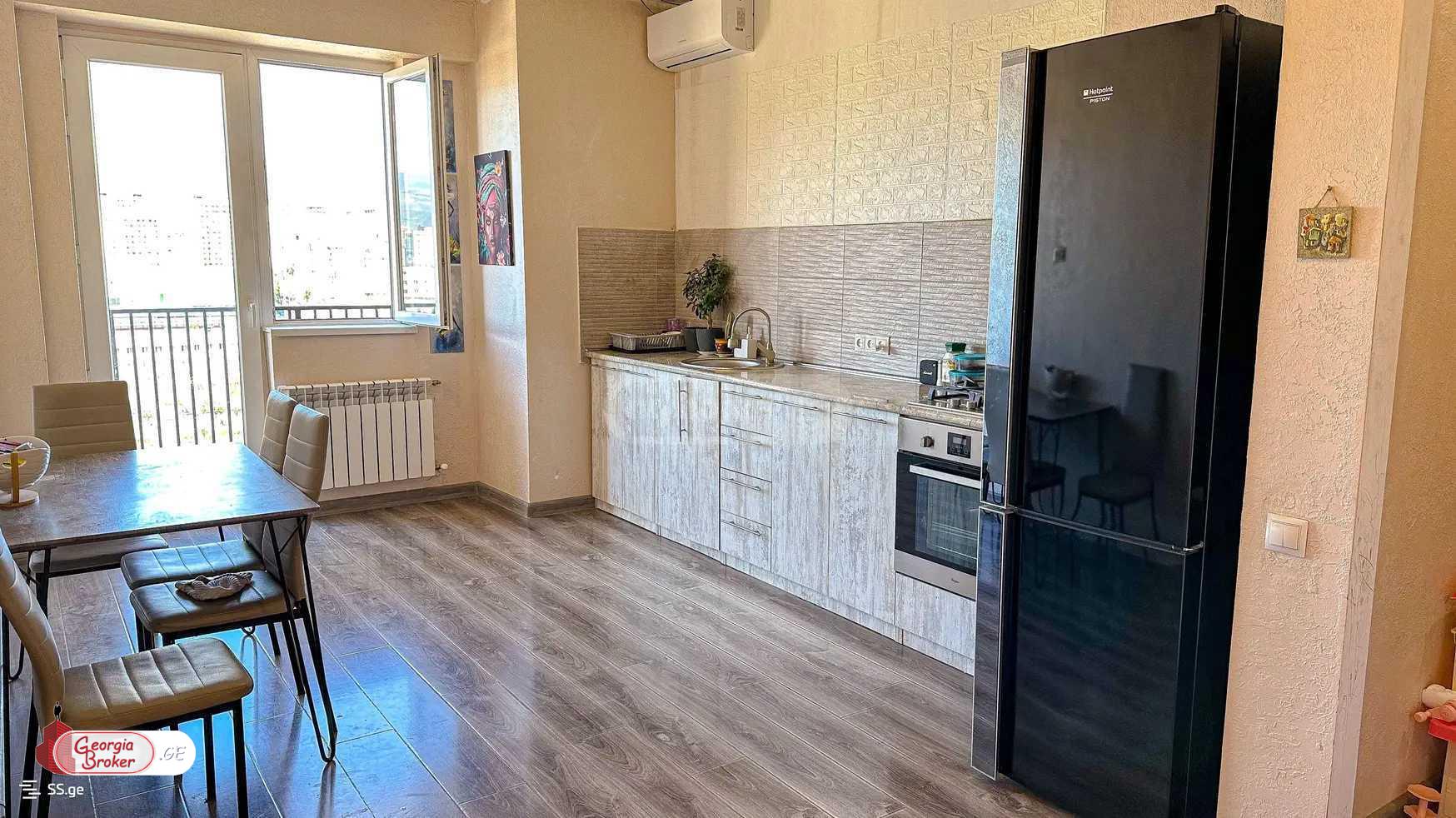 nearly repaired 2-room apartment for sale