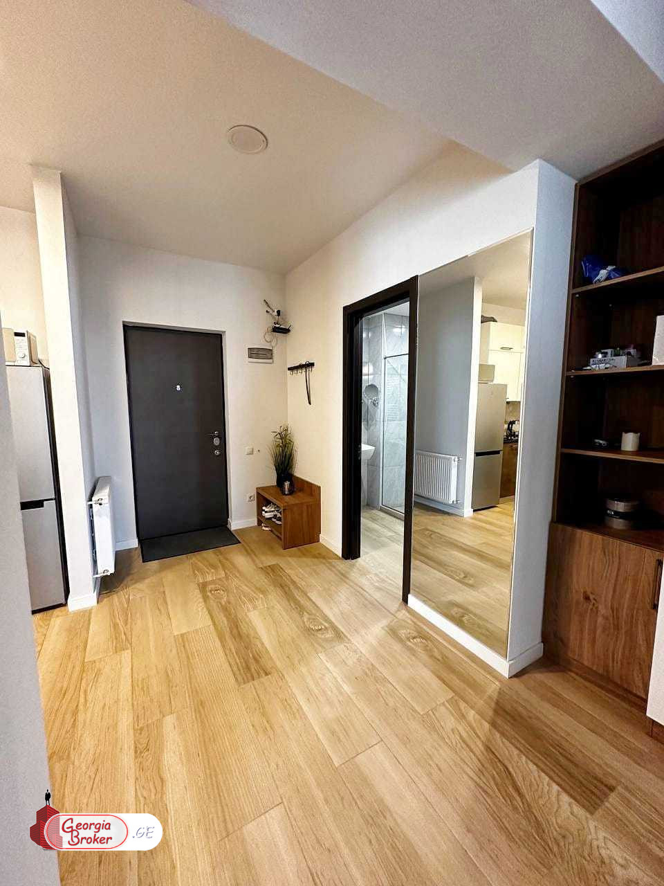 nearly repaired 2-room apartment for sale