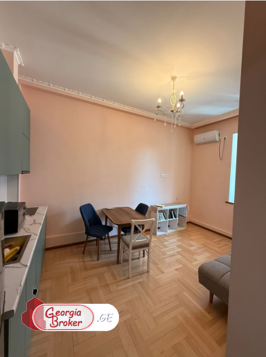 იყიდება  გარემონტებული საოფისე ფართი 160კვ.მ