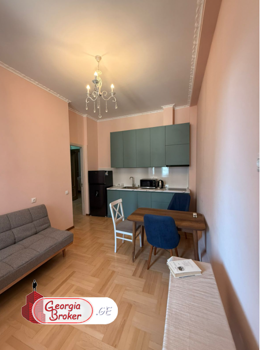 იყიდება  გარემონტებული საოფისე ფართი 160კვ.მ