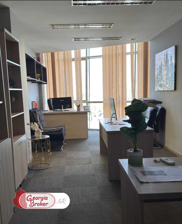 продается офис с новым ремонтом