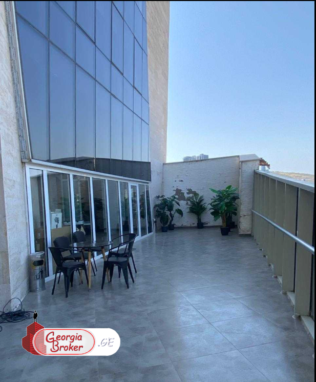 продается офис с новым ремонтом