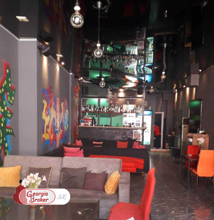 იყიდება ახალი გარემონტებული უნივერსალური ახალ აღმაშენებელზე