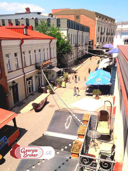 იყიდება ახალი გარემონტებული უნივერსალური ახალ აღმაშენებელზე