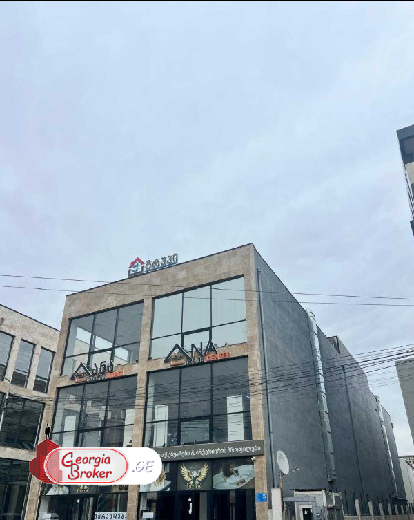 продается универсальное помещение с новым ремонтом