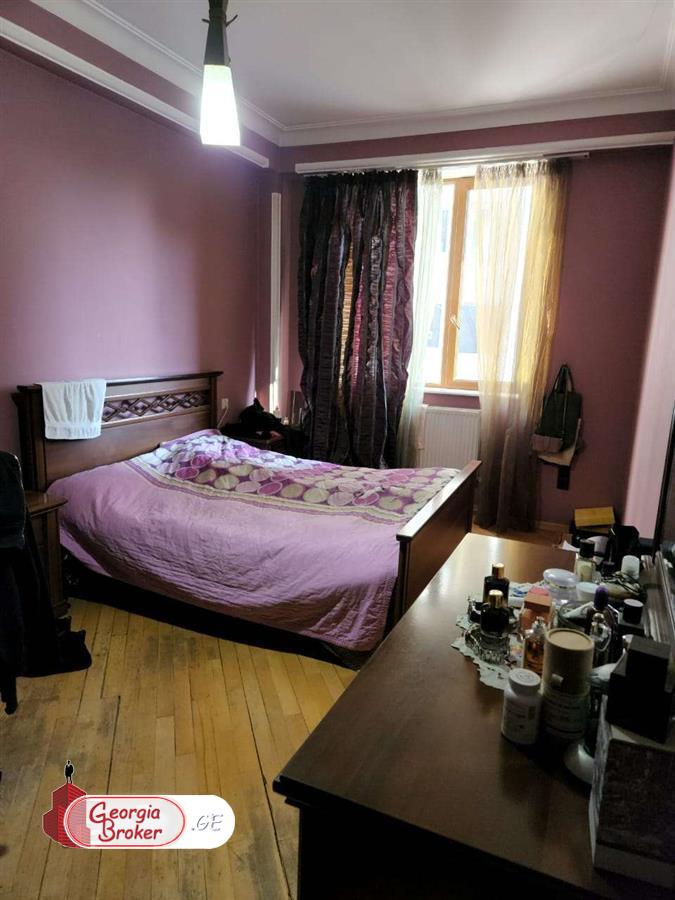 nearly repaired 5-room apartment for sale