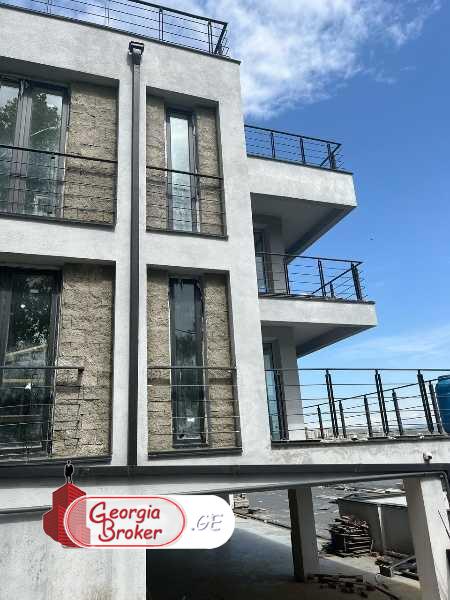 продается офис с новым ремонтом