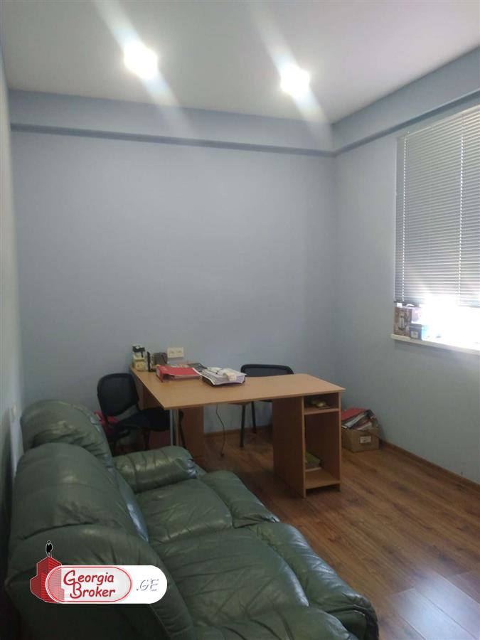 იყიდება ახალი გარემონტებული სასაწყობე ფართი