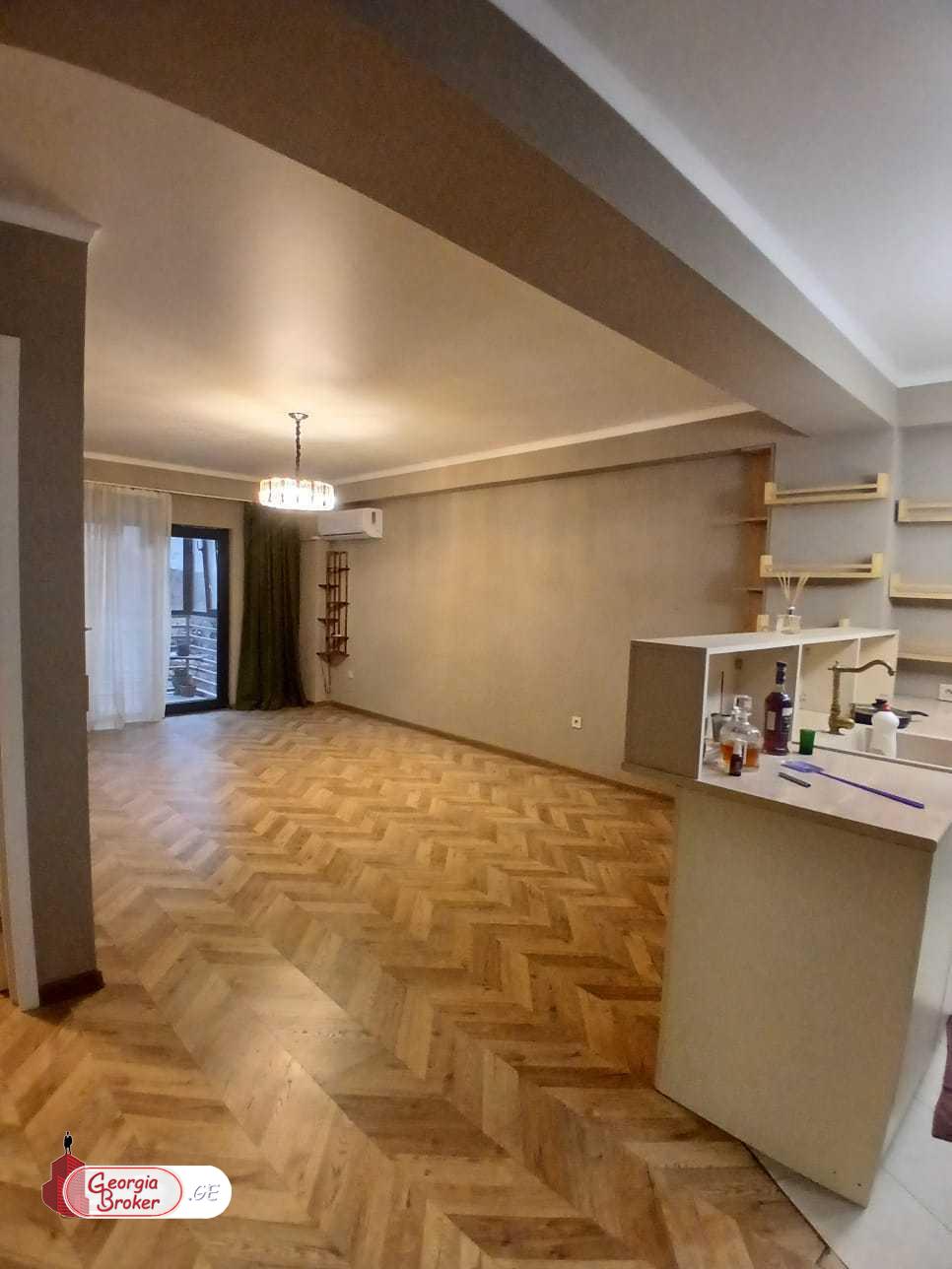 იყიდება ახალი გარემონტებული 2 ოთახიანი ბინა