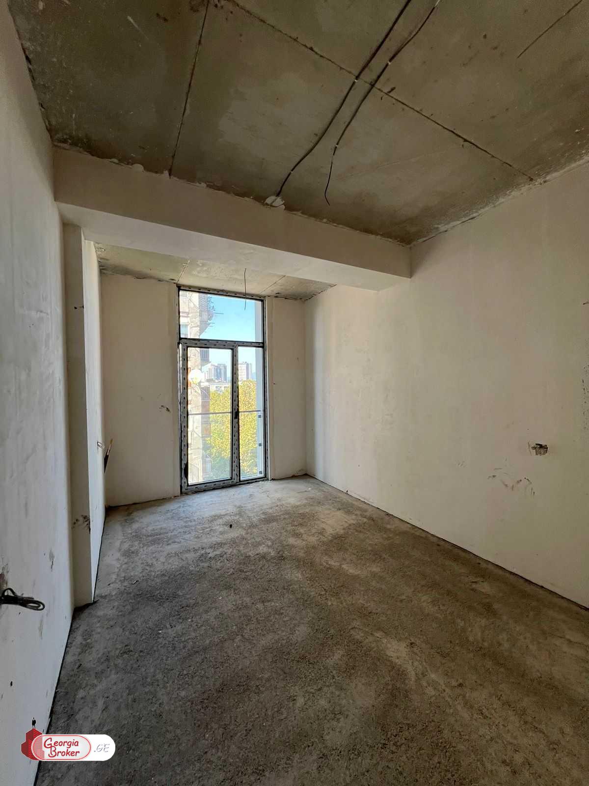 nearly repaired 3-room apartment for sale