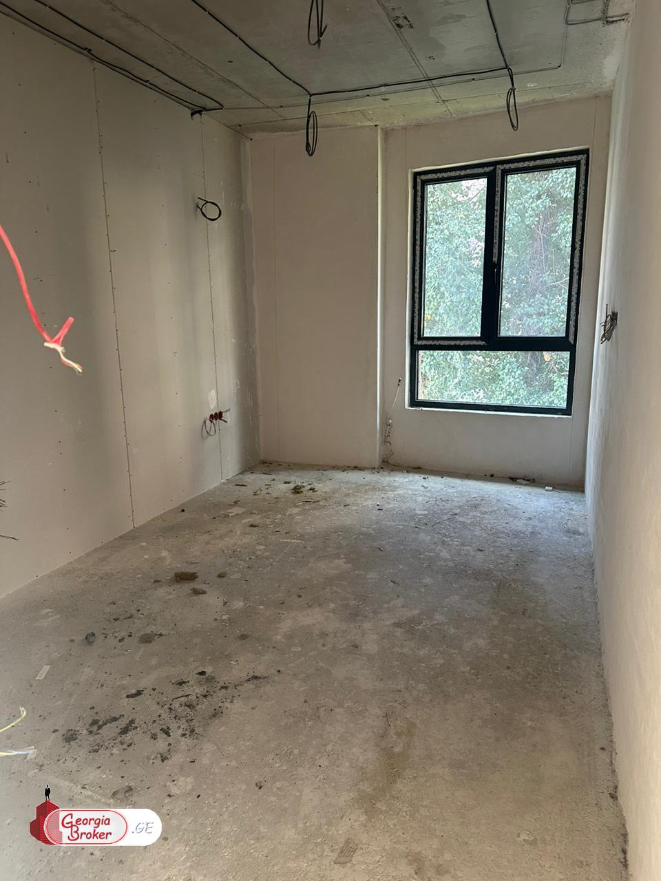 продается квартира с новым ремонтом 3-комнаты