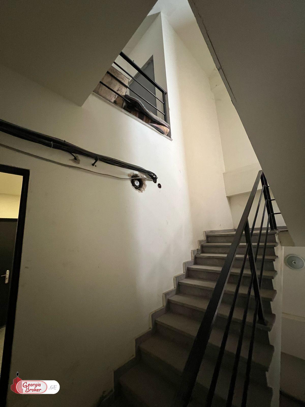 nearly repaired 7-room apartment for sale