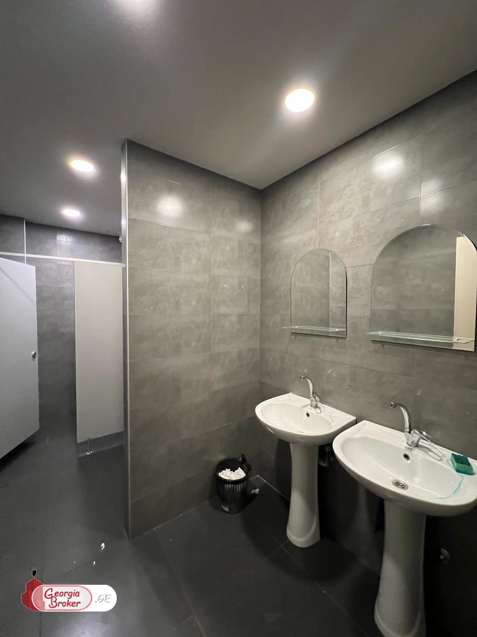 nearly repaired 7-room apartment for sale