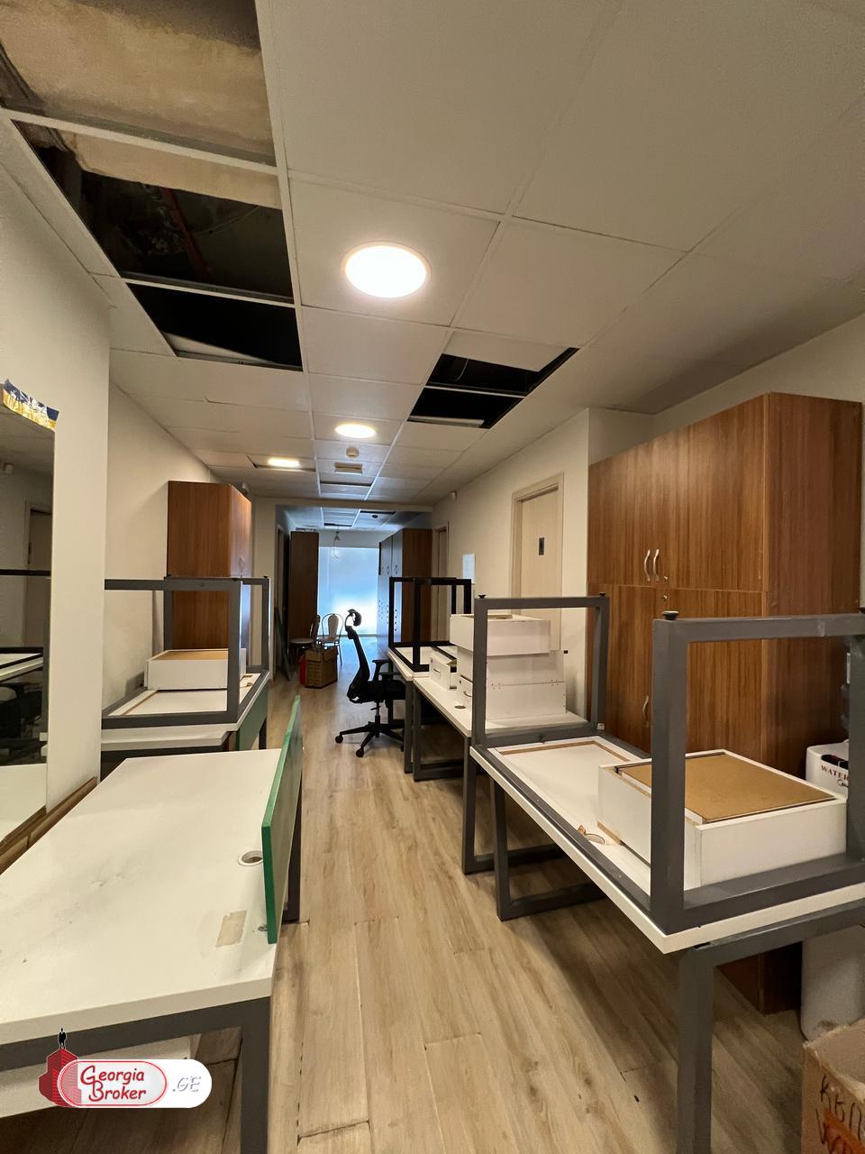 nearly repaired 7-room apartment for sale