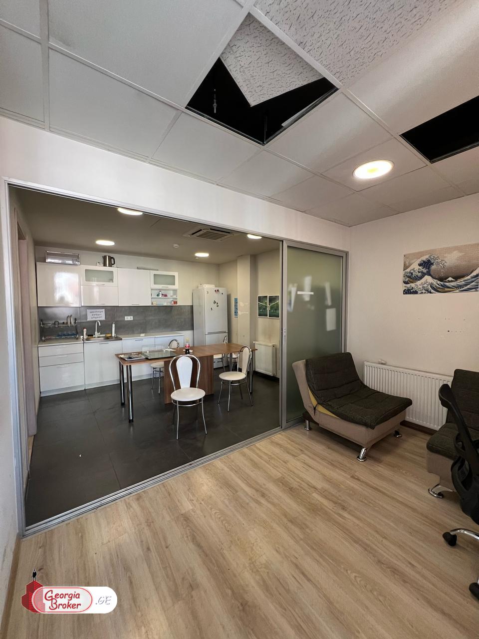 nearly repaired 7-room apartment for sale