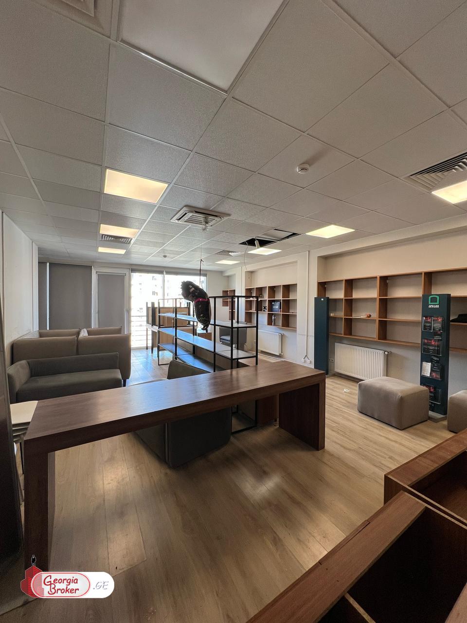 nearly repaired 7-room apartment for sale