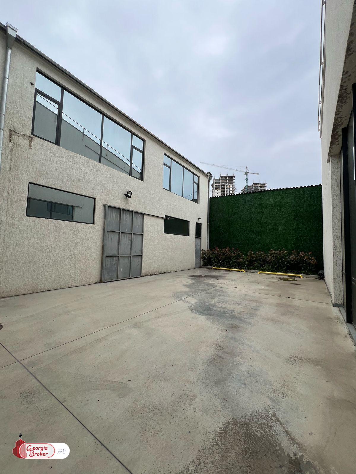 nearly repaired universal space for rent