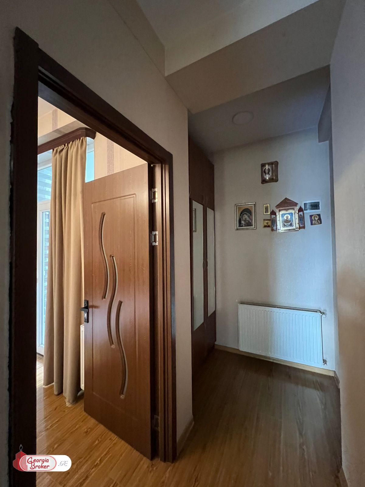 продается квартира с новым ремонтом 2-комнаты