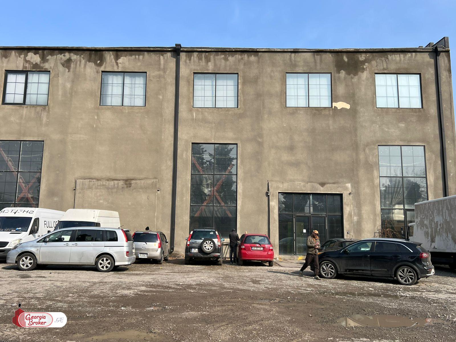 იყიდება ახალი გარემონტებული სასაწყობე ფართი