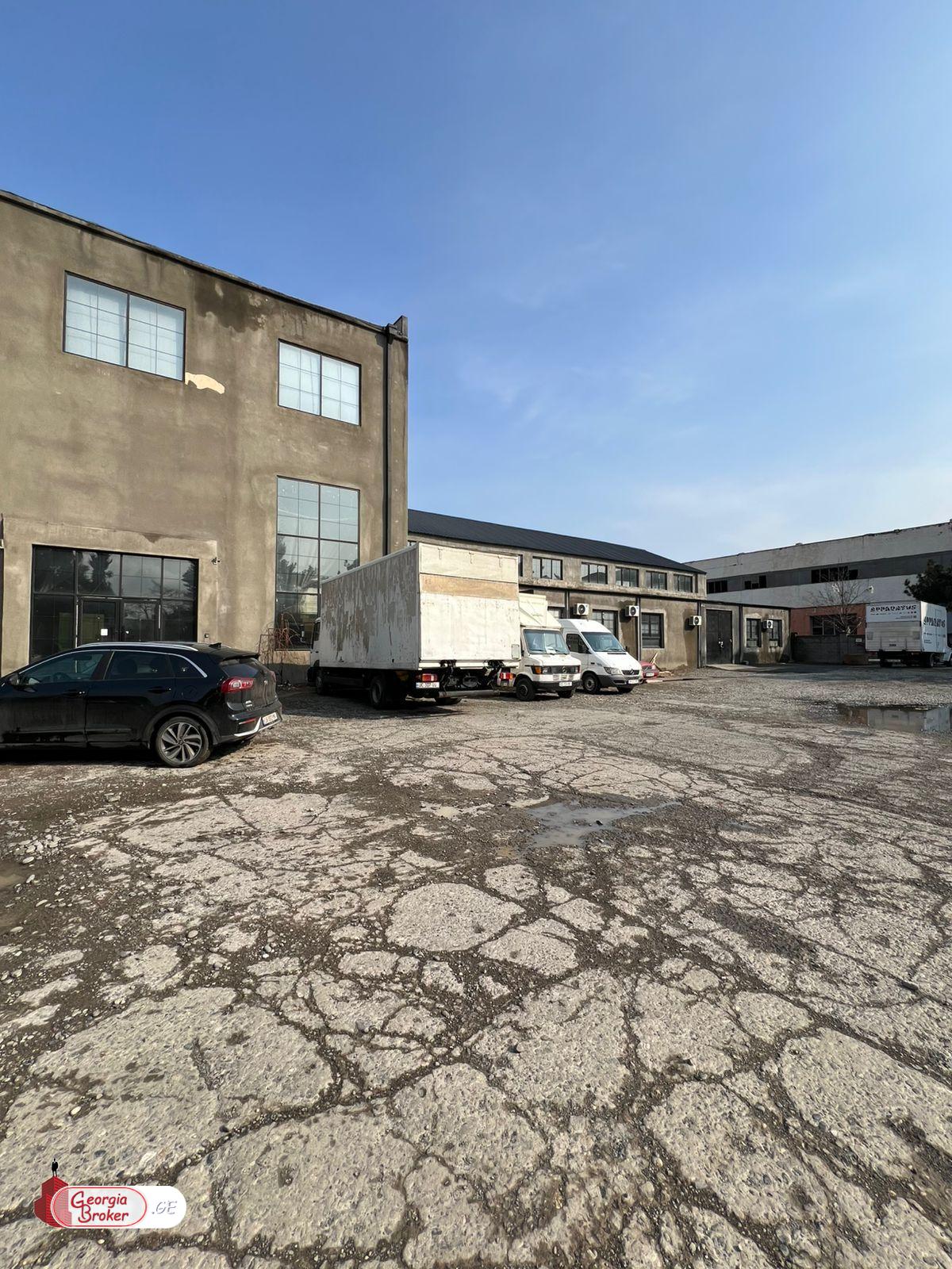 იყიდება ახალი გარემონტებული სასაწყობე ფართი