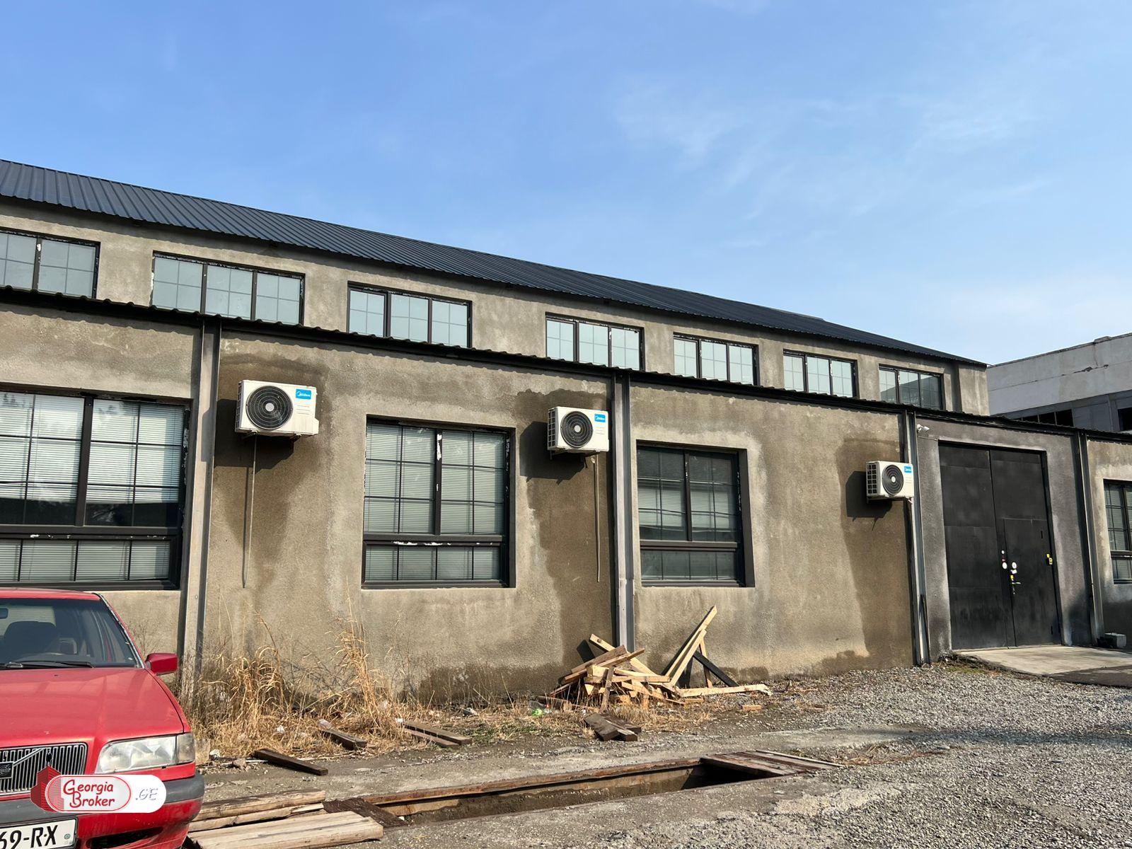 იყიდება ახალი გარემონტებული სასაწყობე ფართი