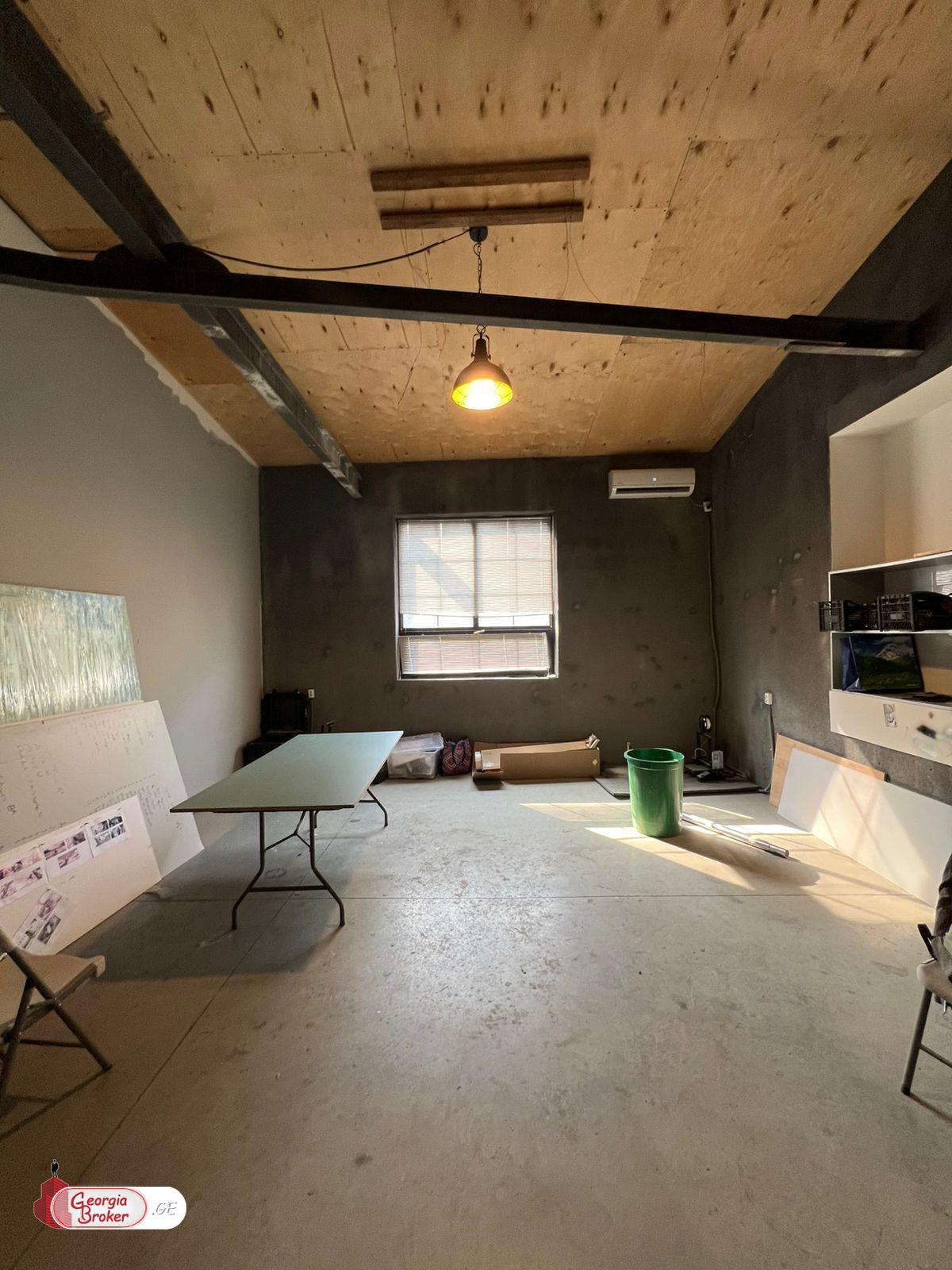 იყიდება ახალი გარემონტებული სასაწყობე ფართი