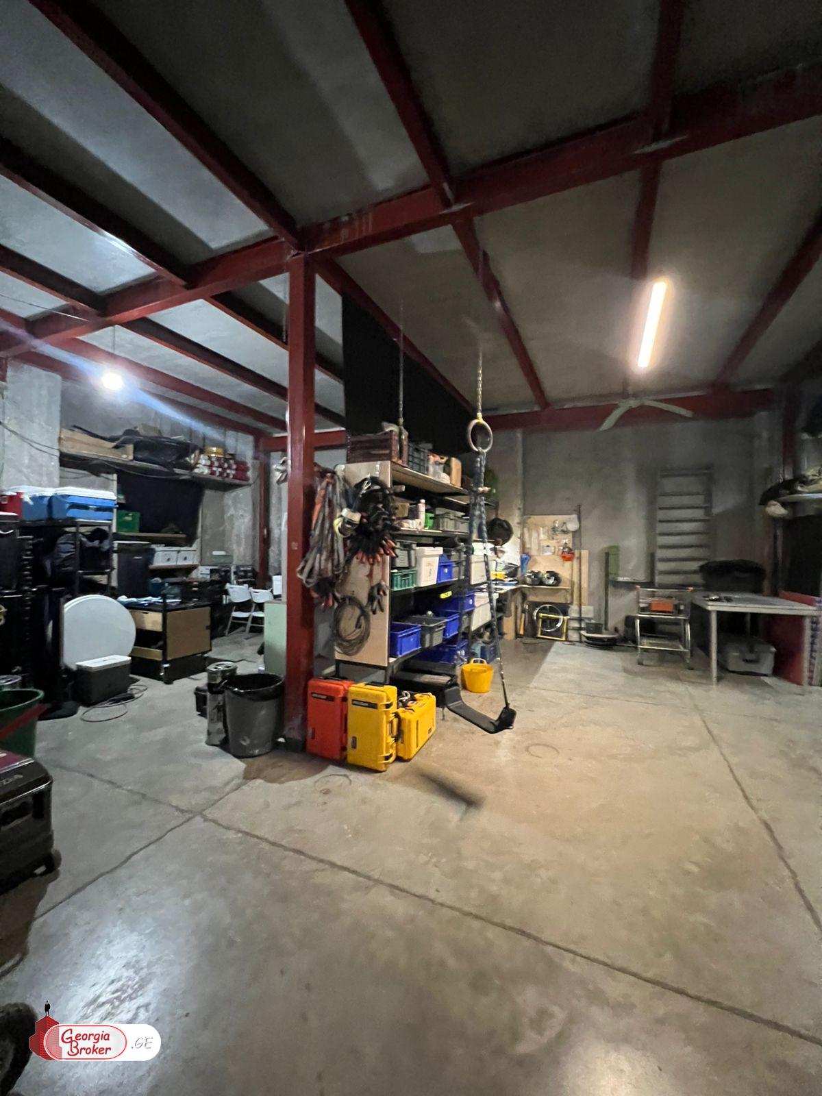 იყიდება ახალი გარემონტებული სასაწყობე ფართი