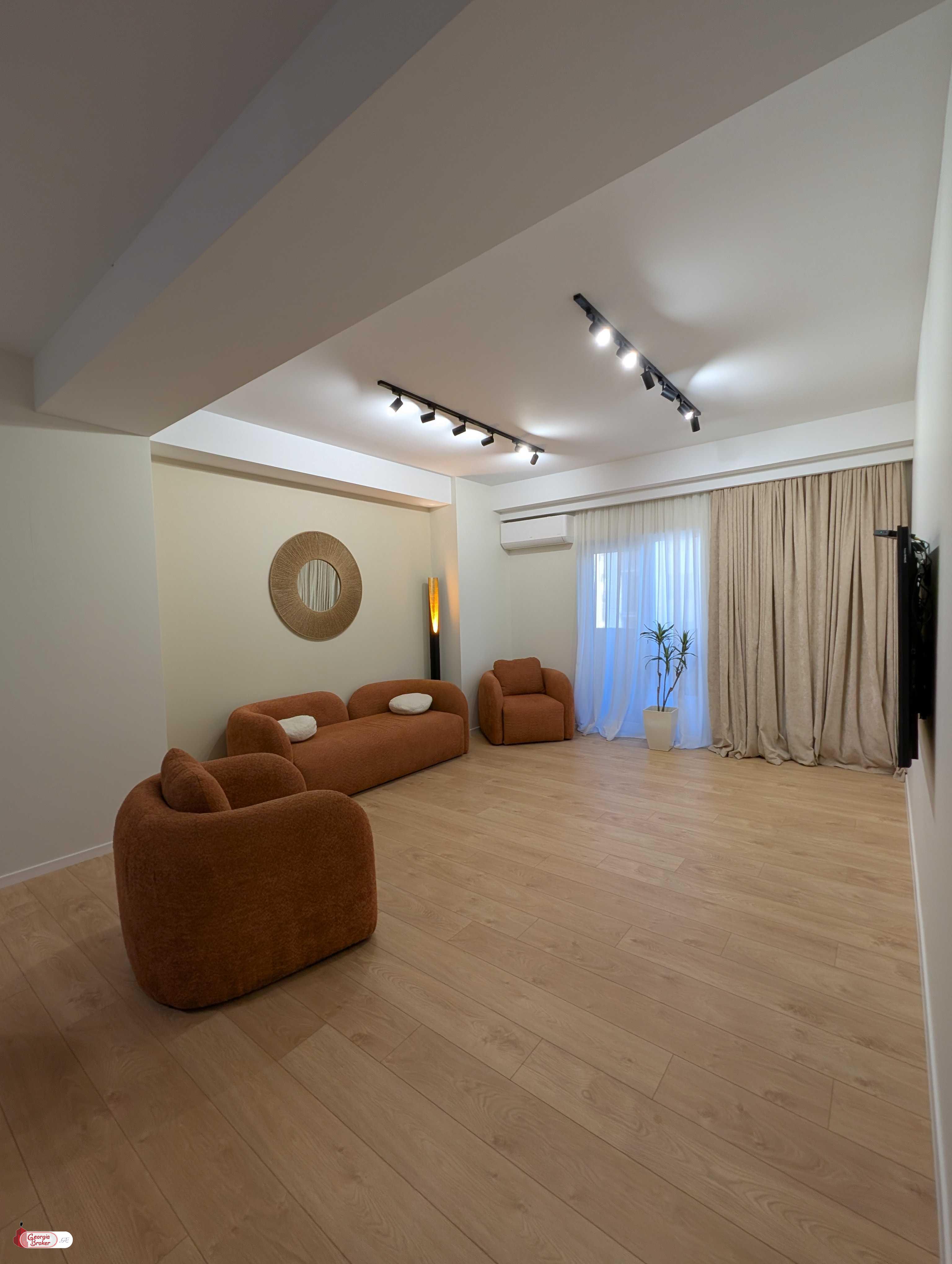 nearly repaired 3-room apartment for sale