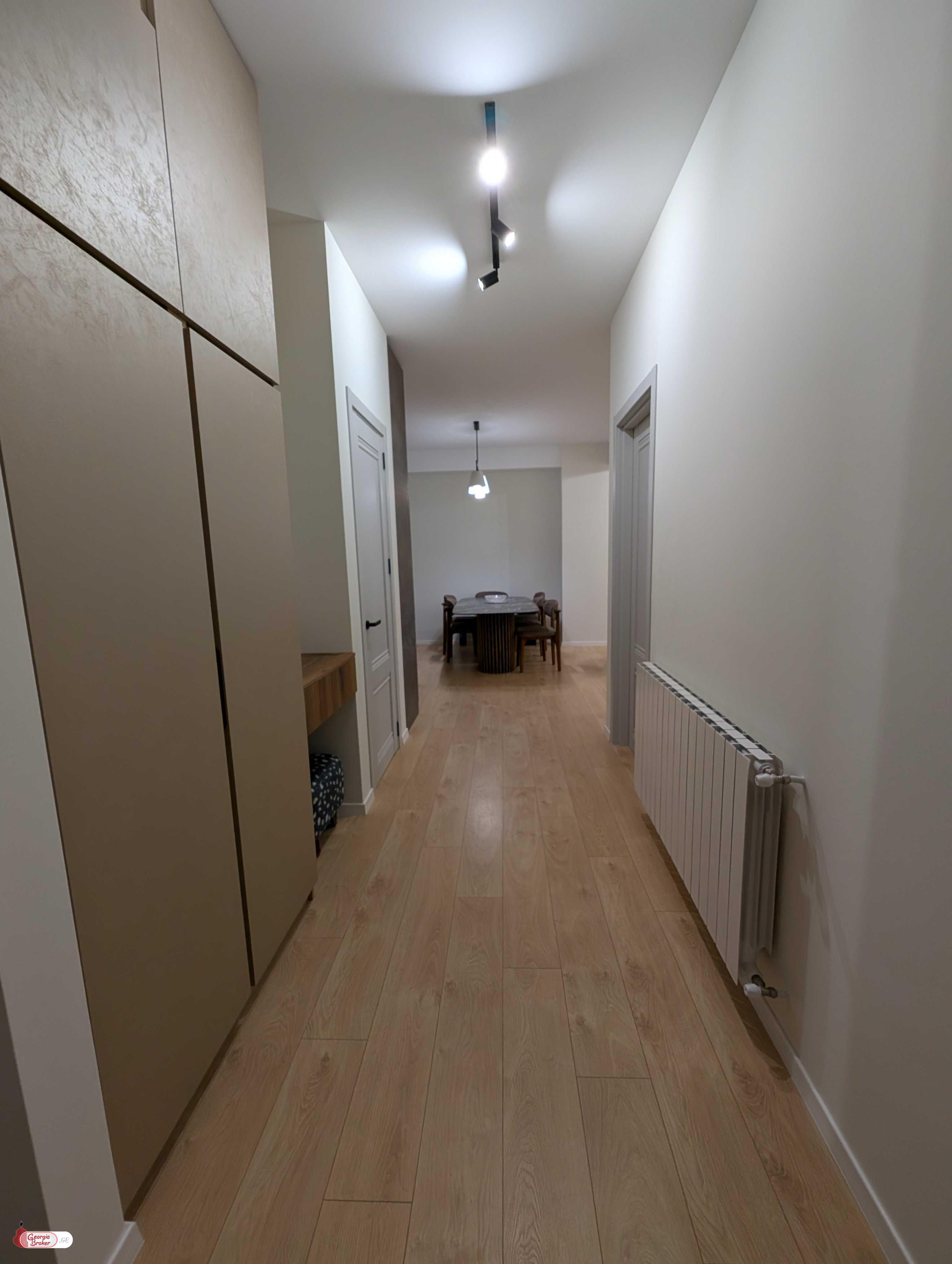 nearly repaired 3-room apartment for sale