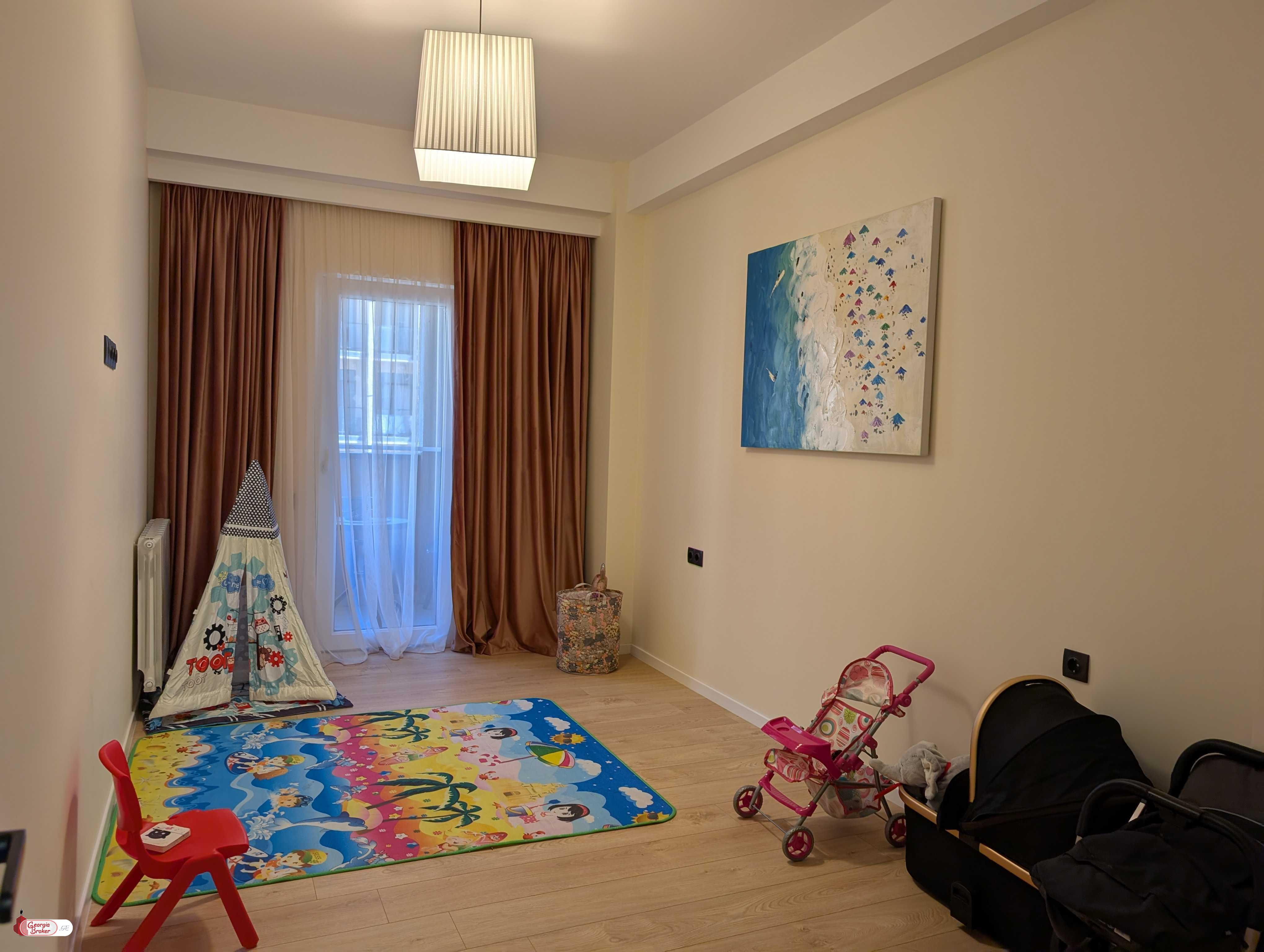 nearly repaired 3-room apartment for sale