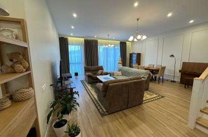 იყიდება ახალი გარემონტებული სახლი