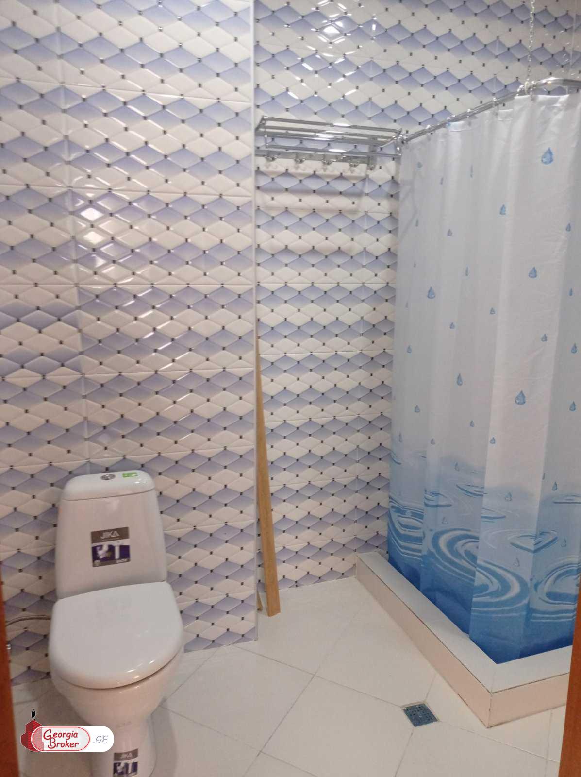 продается офис с новым ремонтом 50-комнат