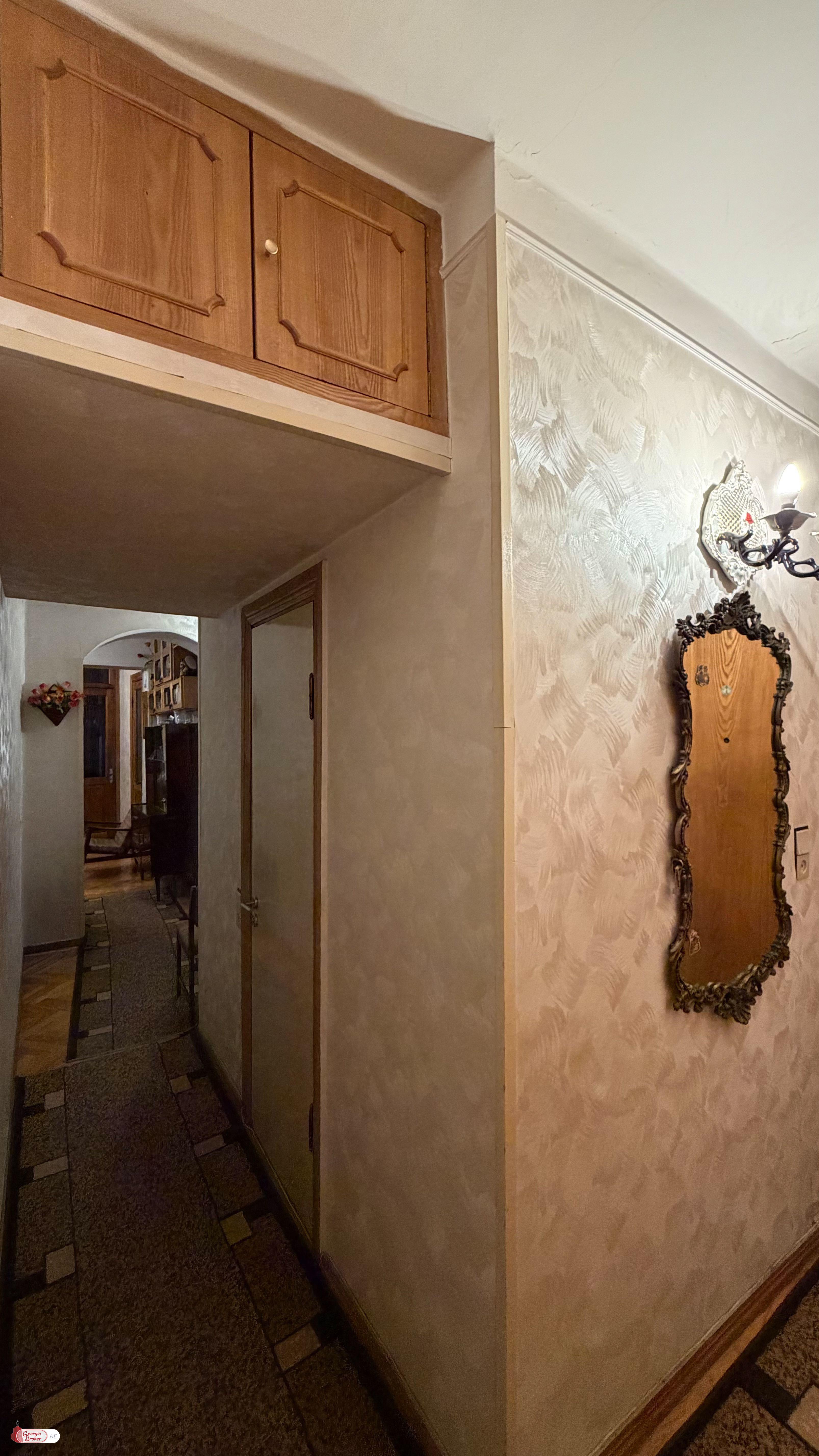 nearly repaired 3-room apartment for sale