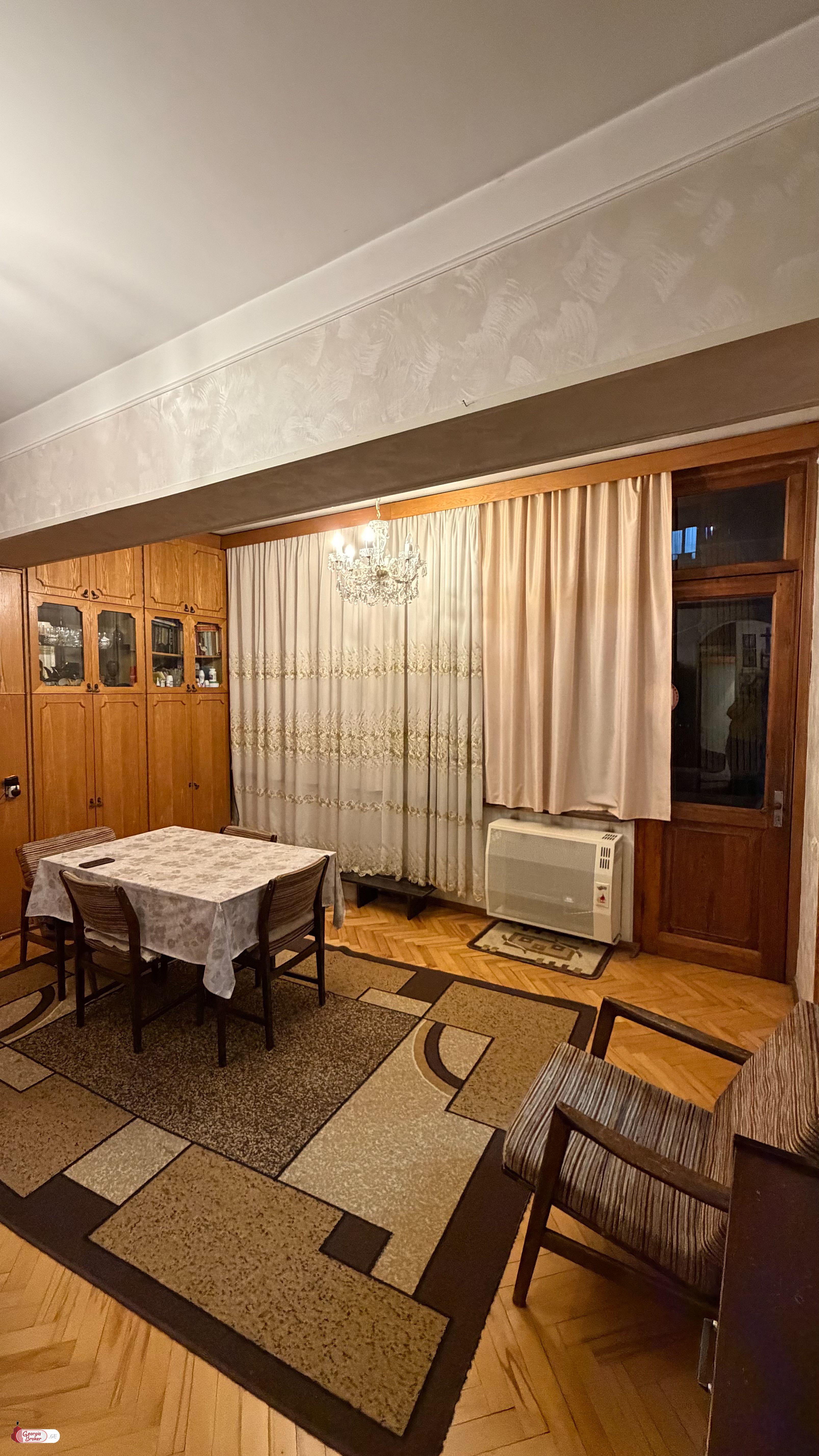 nearly repaired 3-room apartment for sale