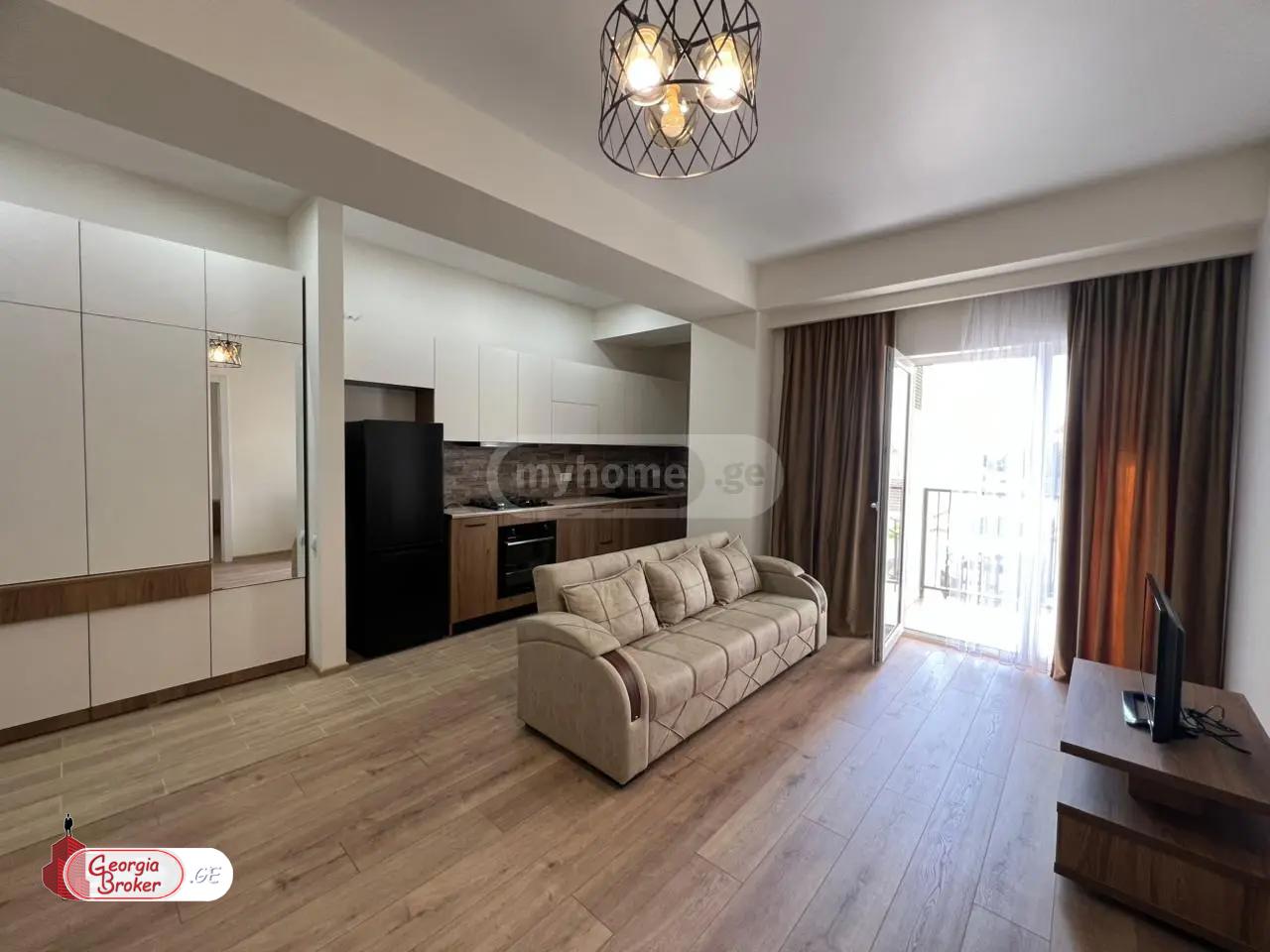 nearly repaired 2-room apartment for rent