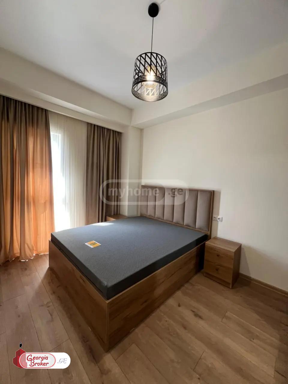 nearly repaired 2-room apartment for rent