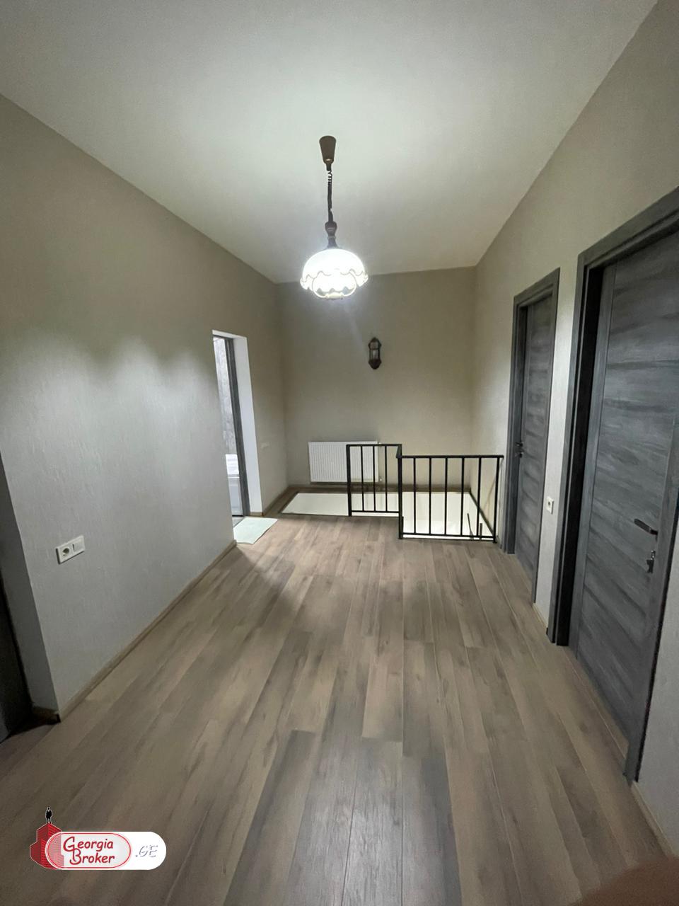 в аренду дом с новым ремонтом 5-комнат