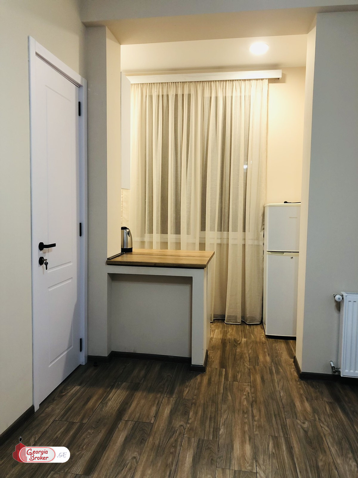 nearly repaired 2-room apartment for rent