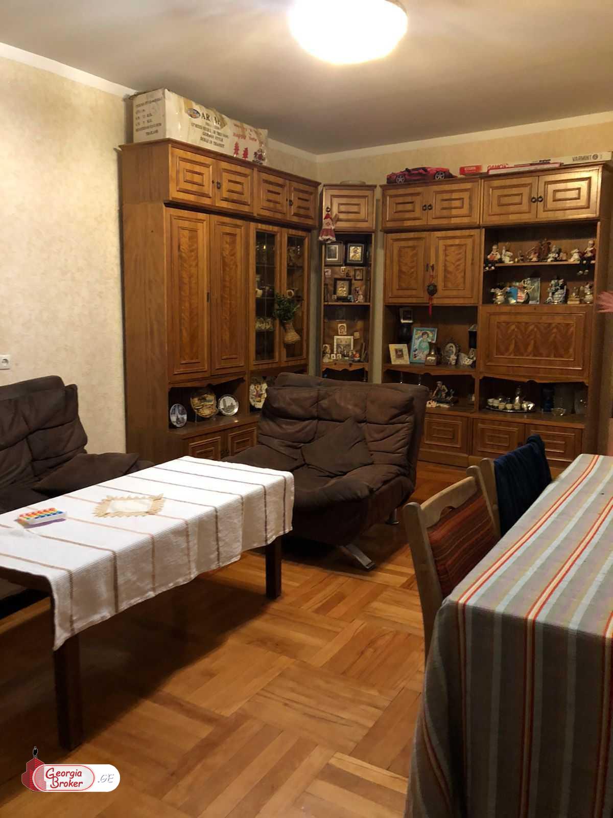 продается квартира с новым ремонтом 2-комнаты