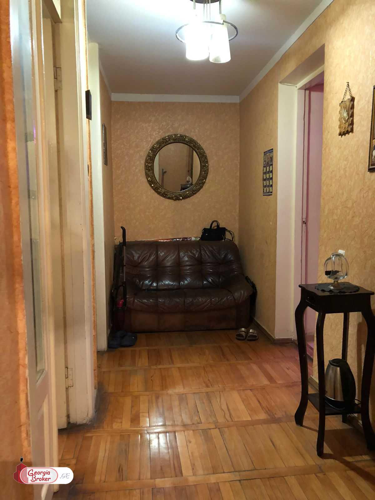 продается квартира с новым ремонтом 2-комнаты