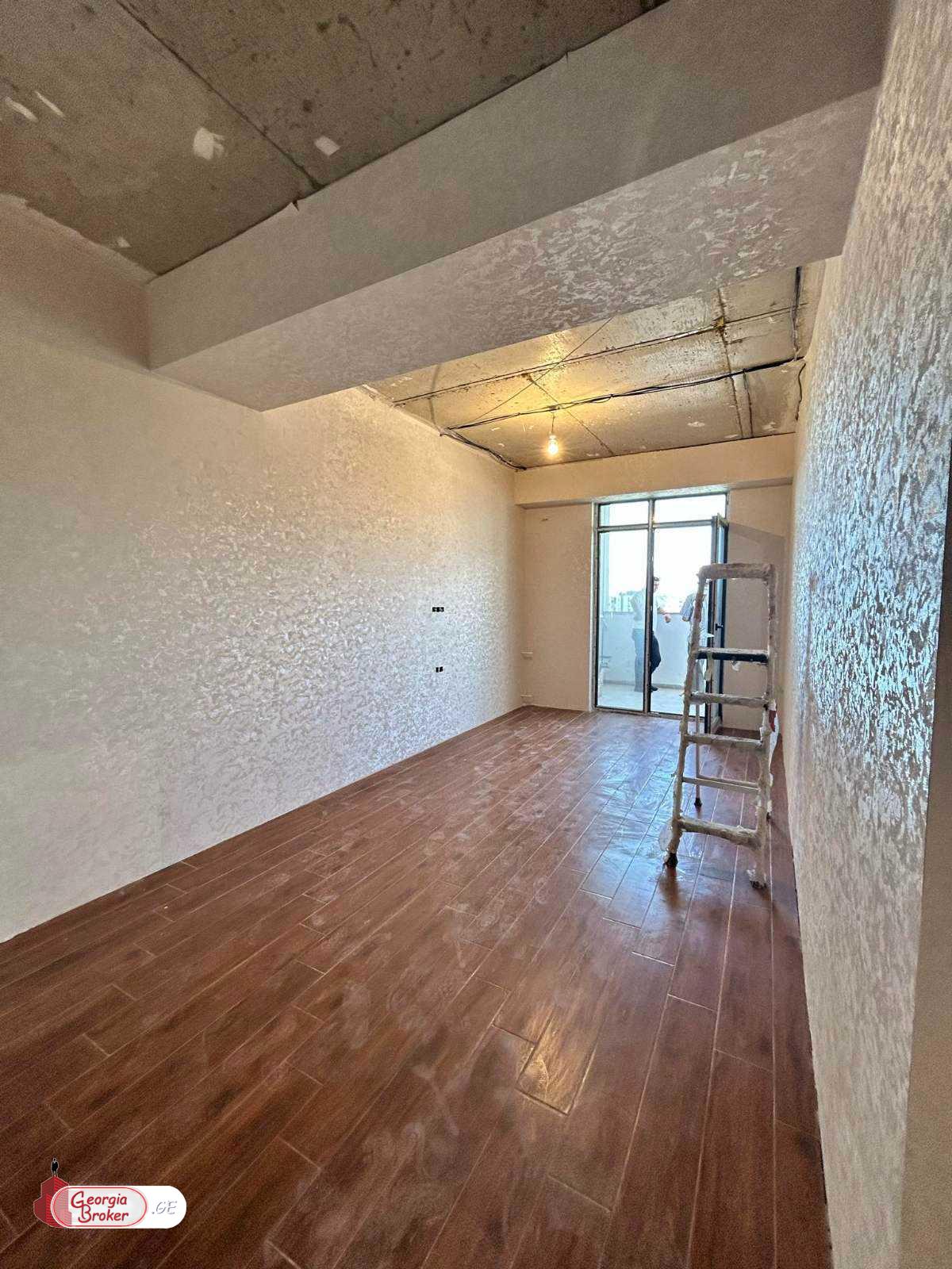 nearly repaired 2-room apartment for sale