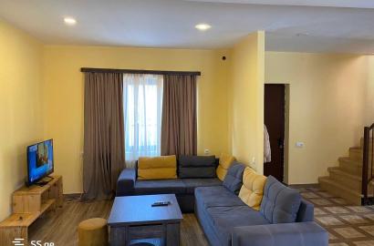 продается дом с новым ремонтом 3-комнаты