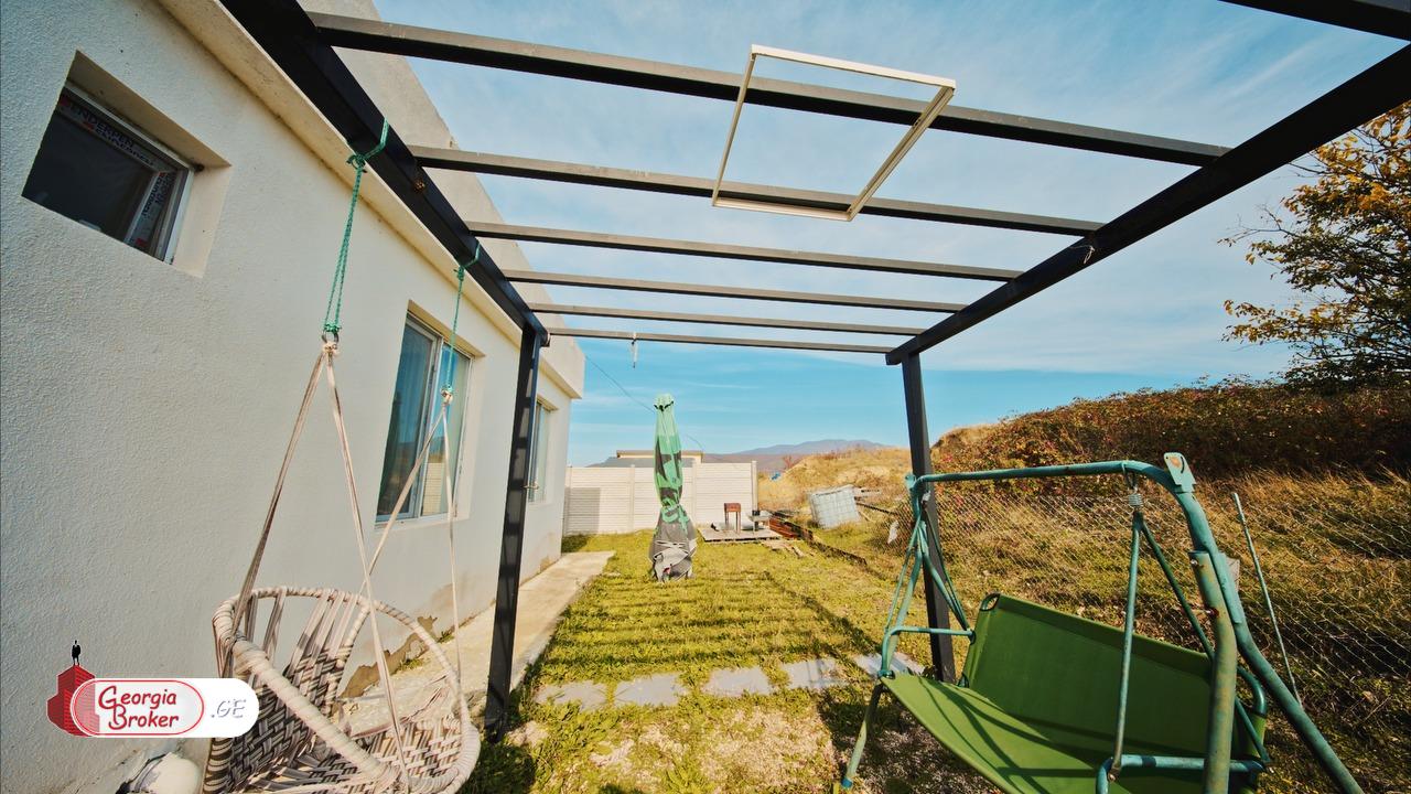 nearly repaired 5-room house for sale