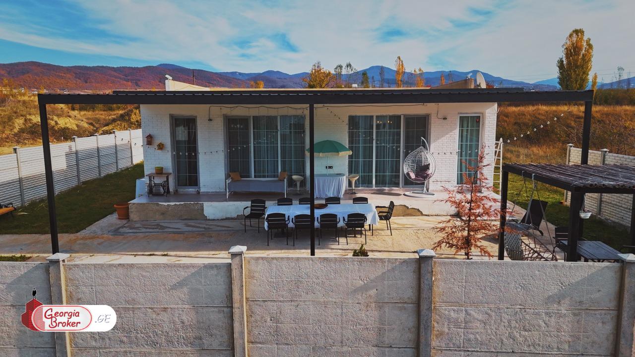 nearly repaired 5-room house for sale