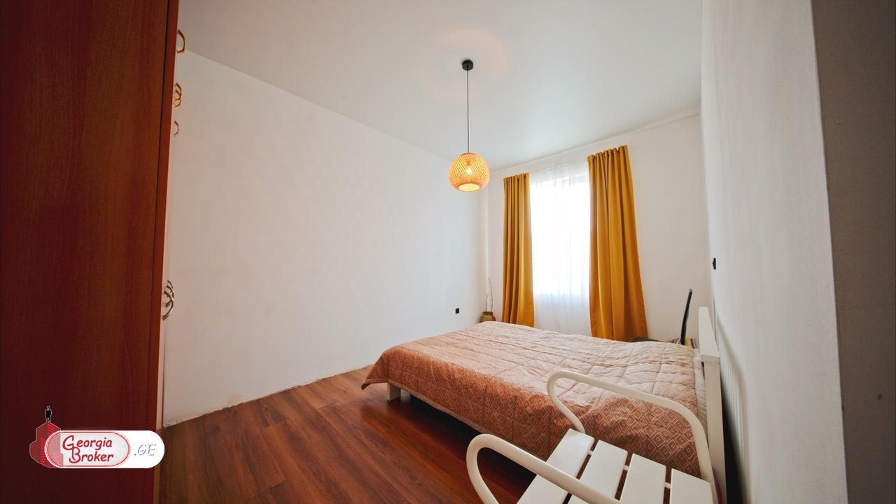 nearly repaired 5-room house for sale