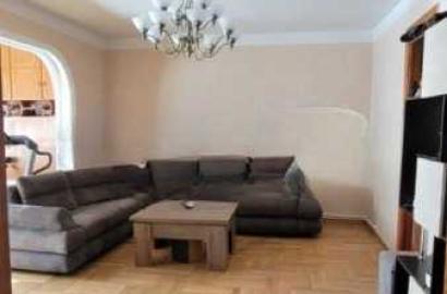 продается квартира с новым ремонтом 4-комнаты