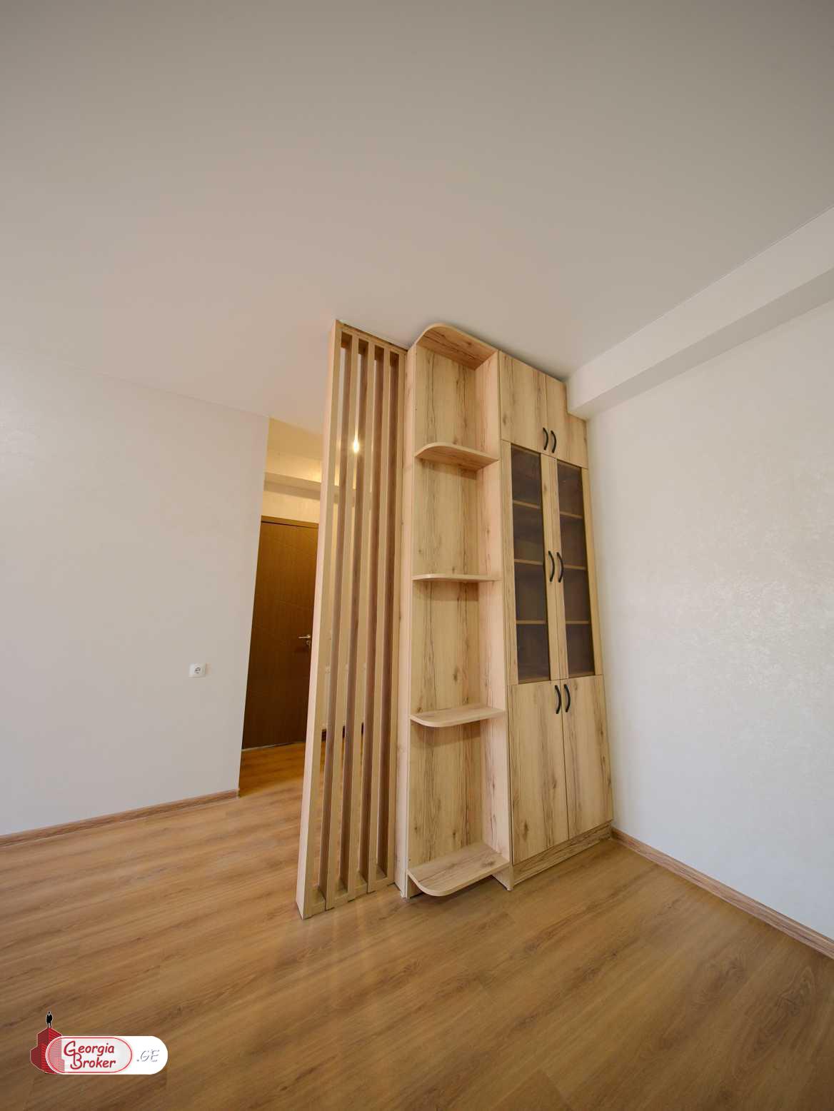 იყიდება ახალი გარემონტებული 3 ოთახიანი ბინა