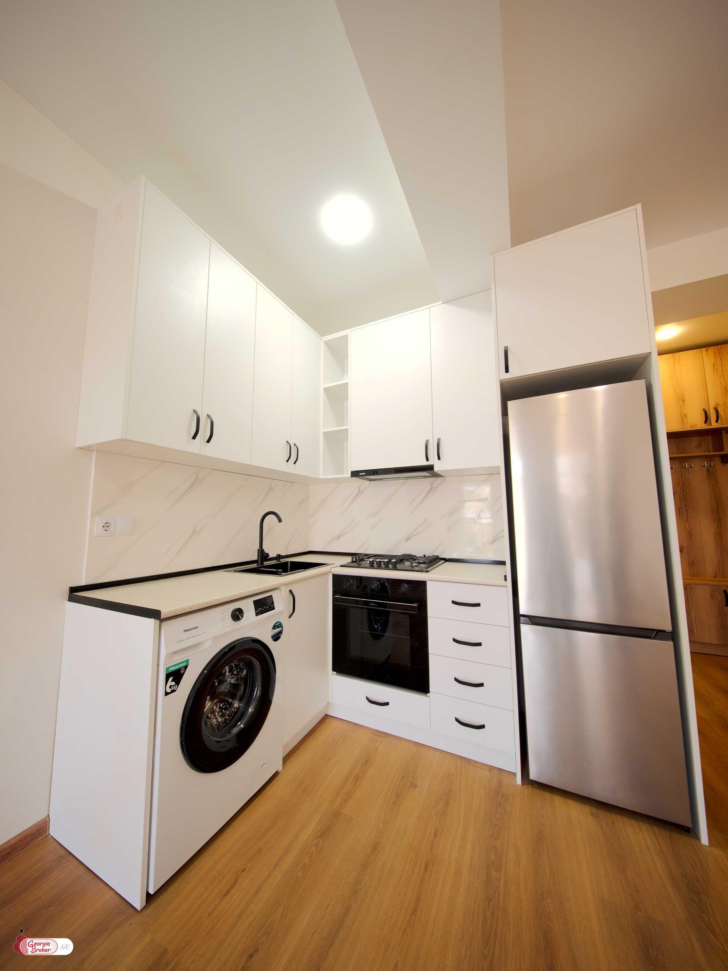 იყიდება ახალი გარემონტებული 3 ოთახიანი ბინა