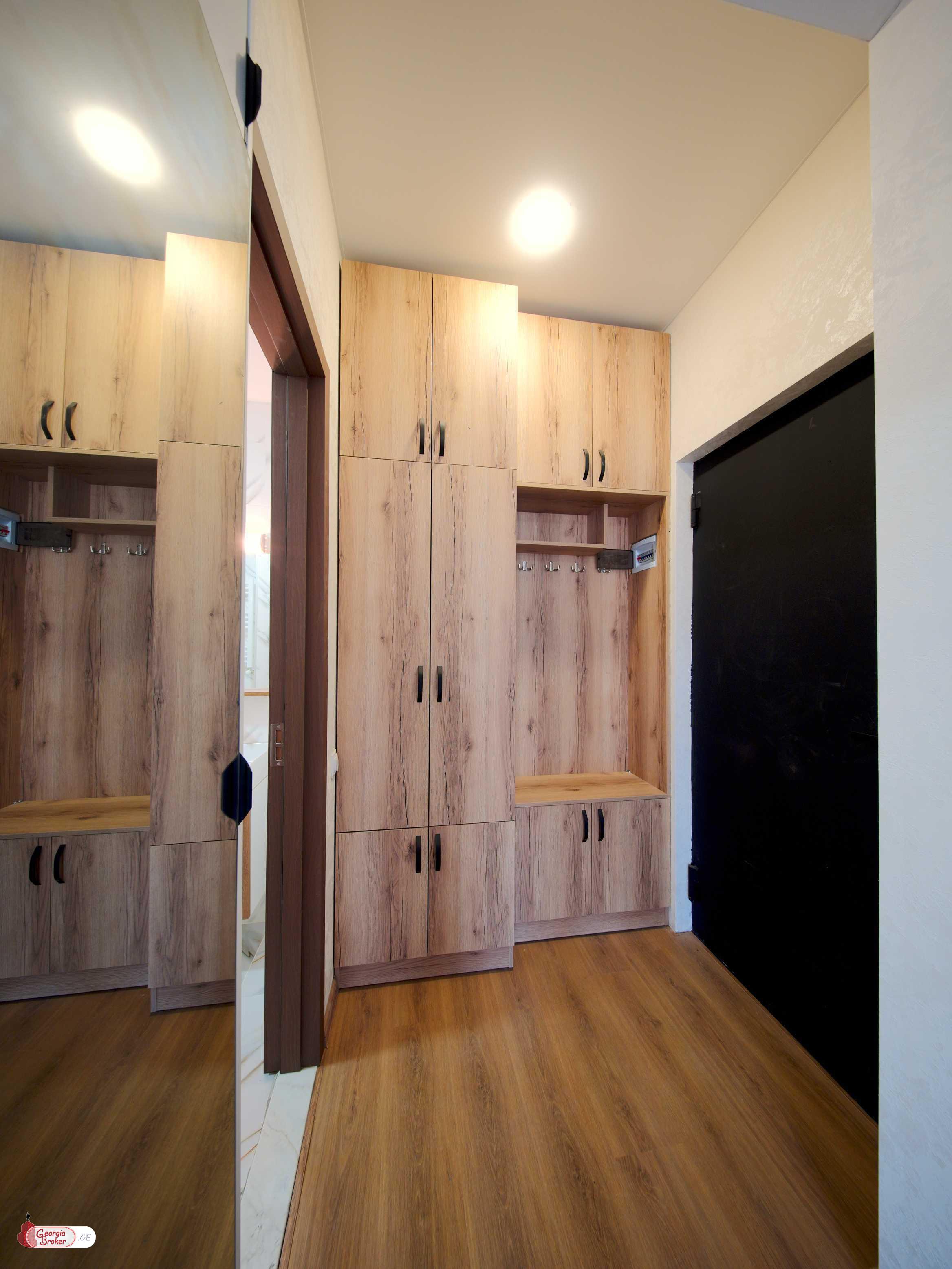 იყიდება ახალი გარემონტებული 3 ოთახიანი ბინა