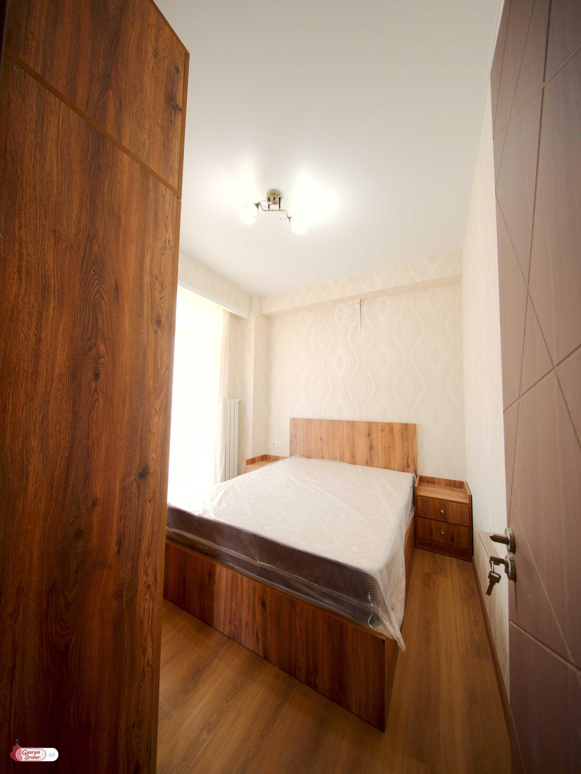 იყიდება ახალი გარემონტებული 3 ოთახიანი ბინა